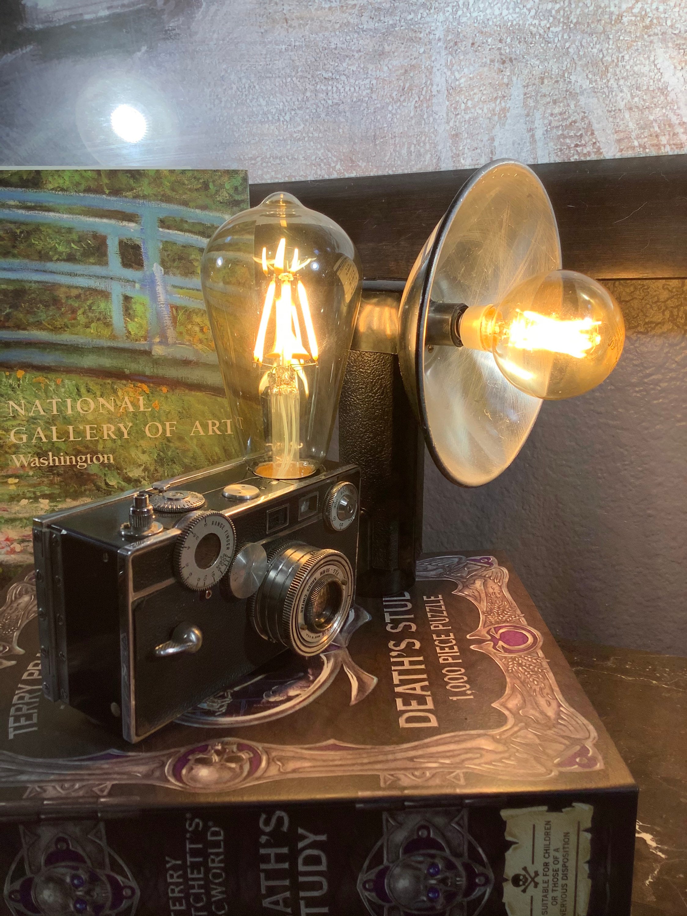 Argus Classic Camera Accent Lamp Argus Classic Camera Accent Lamp
