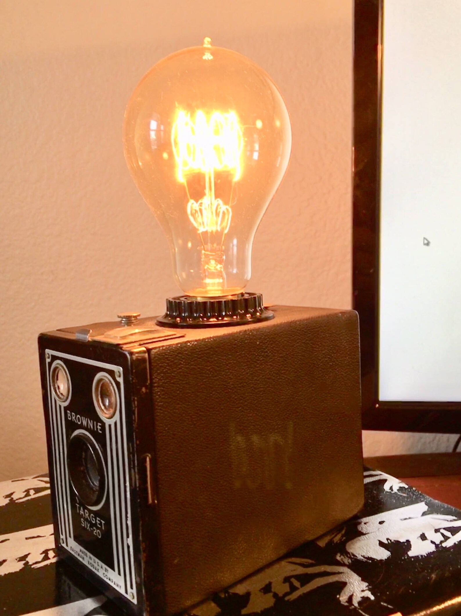 Lamp. Lightning . Box Camera Accent Light. Perfct Gift for - Etsy