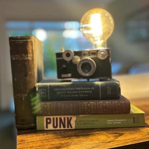 Lamp. Lightning .Camera accent light. Perfct Gift for photographers