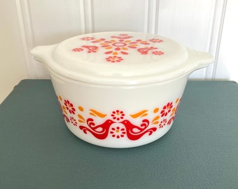 Great Condition Vintage Pyrex Friendship 1 Qt 473 Casserole Pot w Lid - One of Three Listed