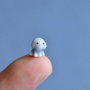 World&#39;s Tiniest Jellyfish Figurine  | Miniature Hand-painted Porcelain | Incredibly Small Creatures | Collect them all!