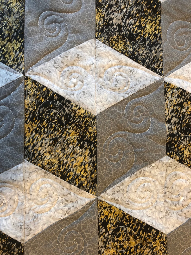 Tumbling Block Quilt Pattern image 3
