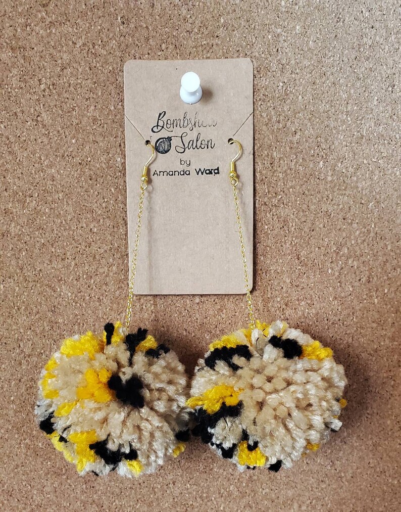Pom Pom Earrings