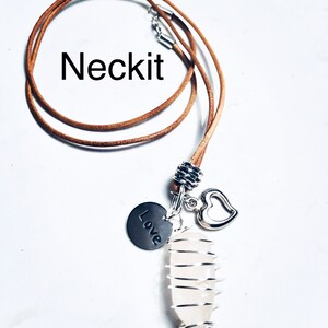Rose Quartz Pendant Leather Necklace