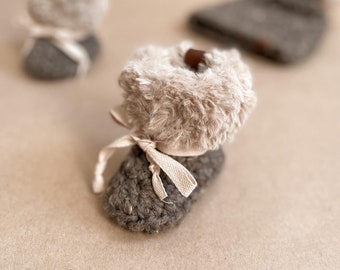 Fluffy fuzzy plush warm chunky crochet baby booties