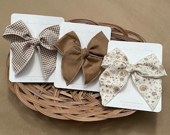 Neutral hair bow headband suitable for babies, children and adults