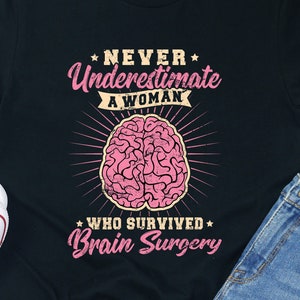 Gehirn-Chirurgie-Überlebendes-T-Shirt: Gute Besserung Geschenk