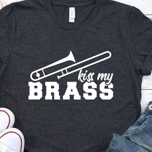 Camiseta divertida de trombonista: &quot;Bésame el latón&quot;