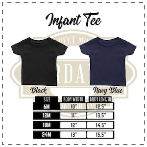 Puede incluir: Tabla de tallas de camiseta para beb&eacute; con medidas en pulgadas. La tabla muestra la talla, el ancho del cuerpo y la longitud del cuerpo para las tallas 6M, 12M, 18M y 24M. Las camisetas est&aacute;n disponibles en negro y azul marino.