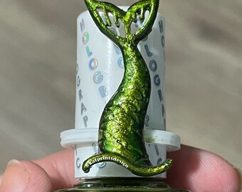 Anillos de muestra de esmalte de uñas de cola de sirena impresos en 3D de 10 quilates