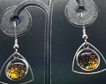 Pendientes florales multicromo rojo/dorado hechos a mano