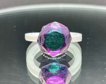 Anillos de muestra de esmalte de uñas de piedras preciosas impresas en 3D de 10 quilates