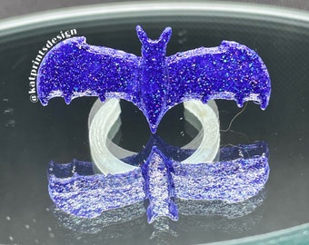 Anillos de muestra de esmalte de uñas de murciélago impreso en 3D de 10 quilates