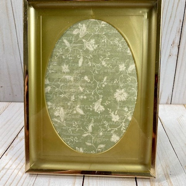 Vintage Gold Shadow Box Picture Frame, vintage wedding picture frames, vintage gold metal picture frames ( 8x 10)