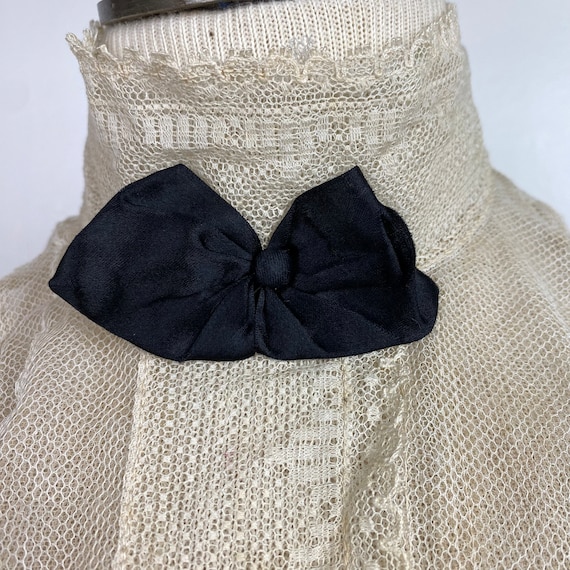 Vintage Antique Lace Dickie Collar w/ Black Bow 2… - image 3