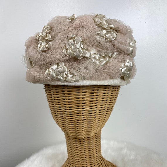Vintage Beige Tulle Hat w/ Bow Union Made USA - image 1