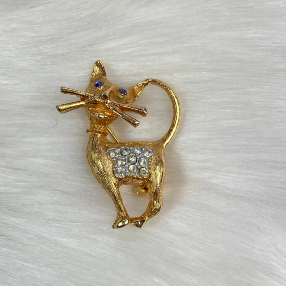 Vintage Gold Tone Cat Brooch with Rhinestones - image 2