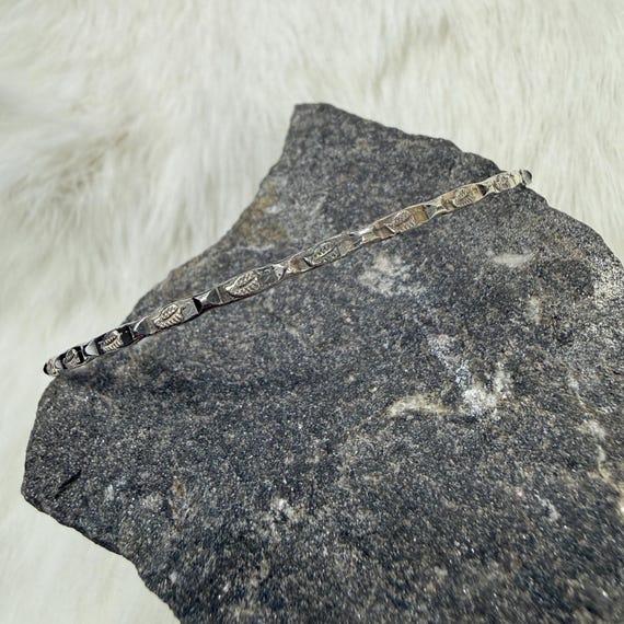 Thin Etched Leaf Silver-Plated Bangle Bracelet - image 1