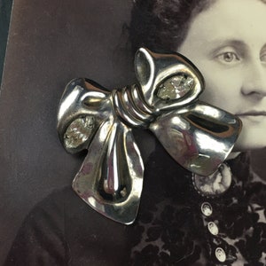Vintage Silver Tone Bow Brooch Prong Set Rhinestones Free Shipping