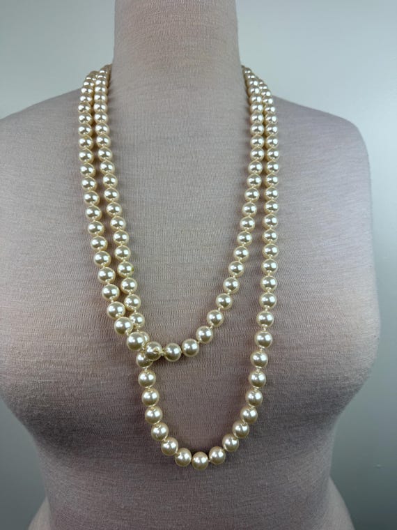 Vintage Heavy Glass Faux Pearl Hand Knotted Beaded Necklace 71" Pullover