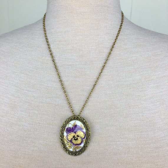 Vintage Purple & Gold Pansy Porcelain Necklace / … - image 4