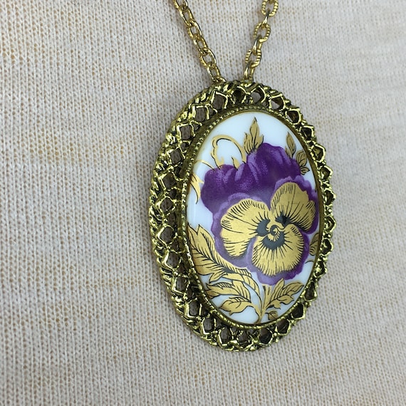 Vintage Purple & Gold Pansy Porcelain Necklace / … - image 3