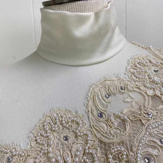 Vintage 70s Sylvia's Lawrence Ivory & Taupe Lace … - image 3