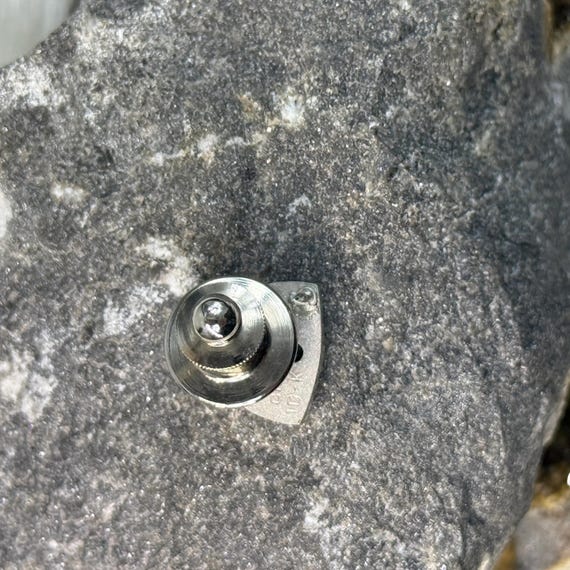 Vintage CTO 10K Gold Bendix Pin w/ Emerald Stone … - image 5