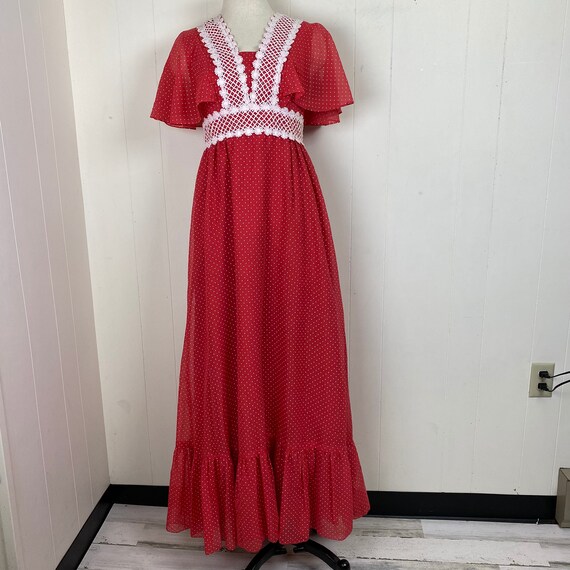 red prairie dress Vintage 30s Kids Made with love in the USA. Monki + Red prairie midi
