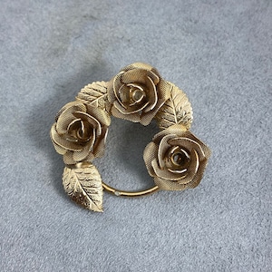 Vintage Judy Lee Gold Tone Mesh Rose Wreath Brooch Pin
