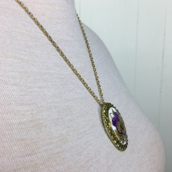 Vintage Purple & Gold Pansy Porcelain Necklace / … - image 5