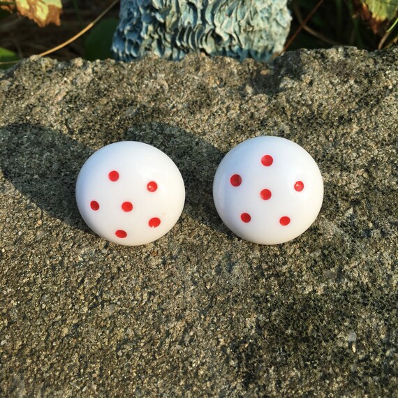 Vintage 80s white w/ red polkadot button earrings - image 3