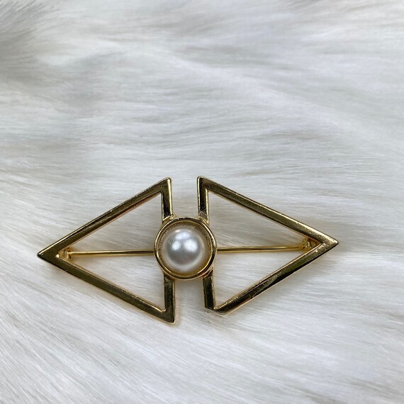 Vintage Double Triangle w/ Faux Pearl Gold Tone Br