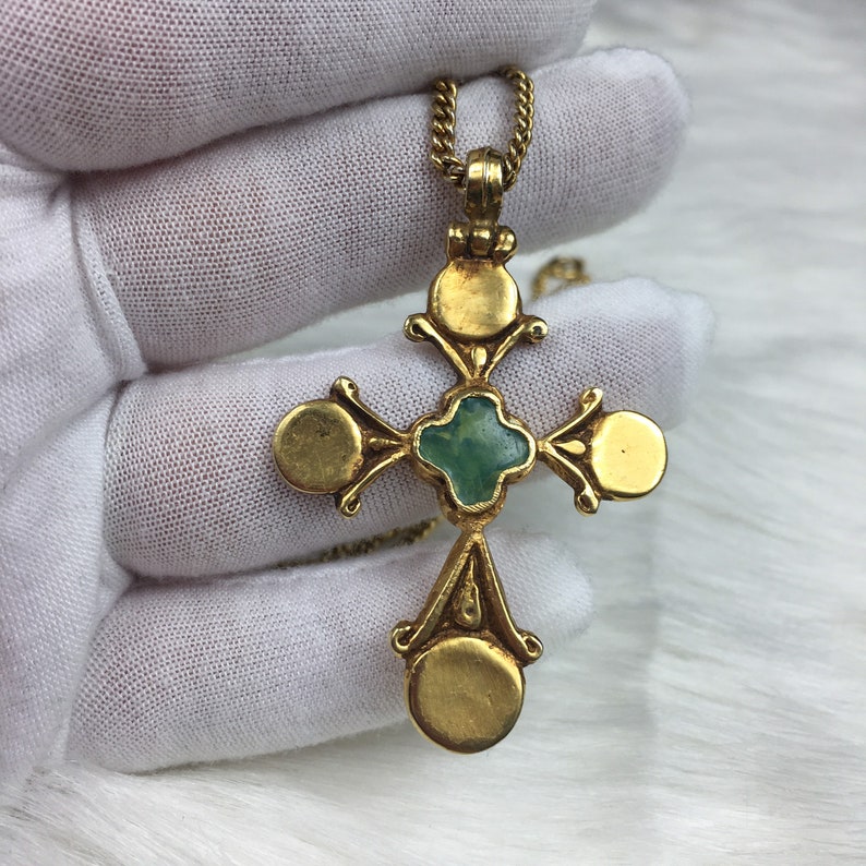 Vintage Gold Tone /& Green Celtic Cross Necklace Free Shipping