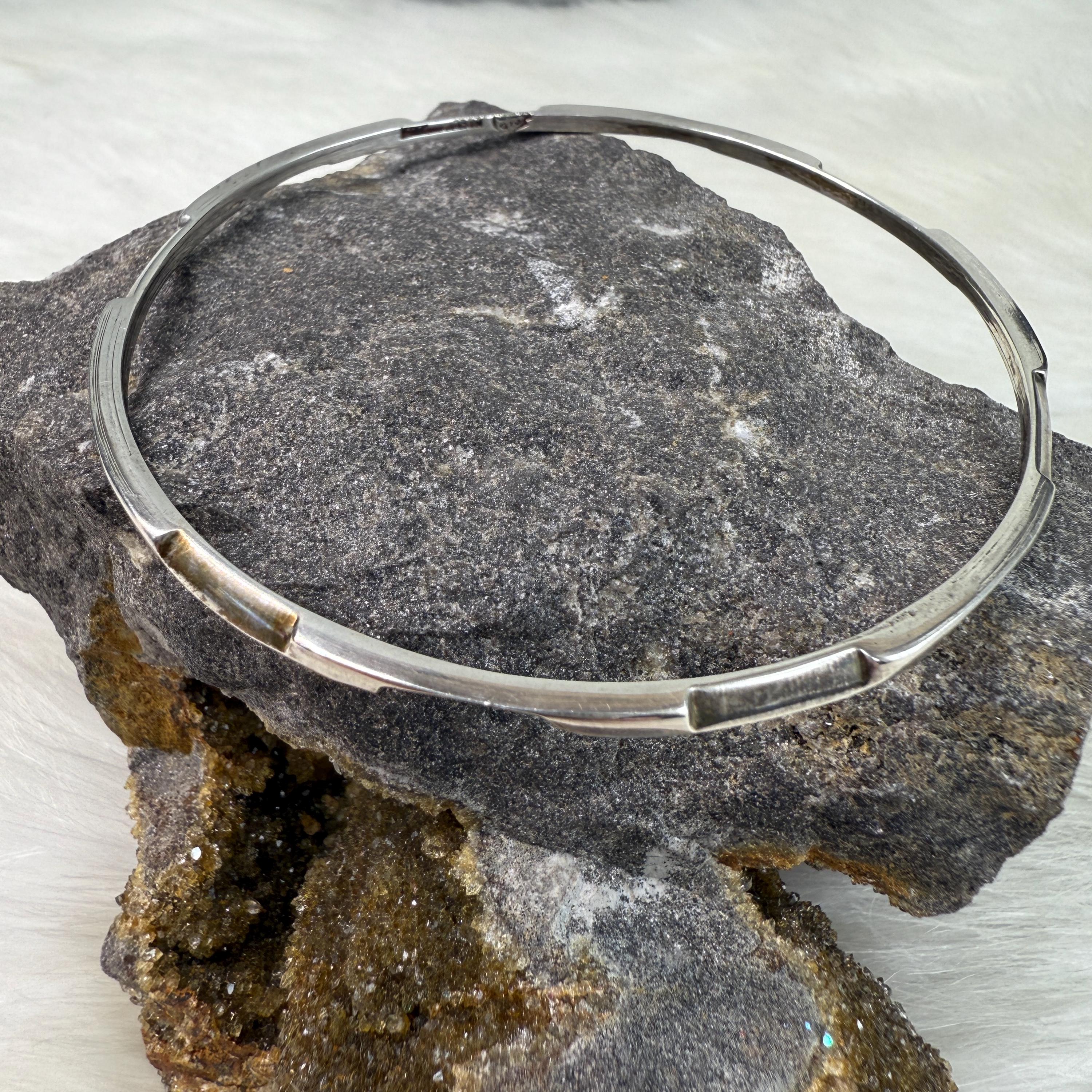 Incredible Vintage Navajo Native American Jewelry jewelry Tiger Eye Shane Sandoval Sterling Silver Bracelet Cuff Incredible Vintage Navajo Native American Jewelry jewelry Tiger Eye Shane Sandoval Sterling Silver Bracelet Cuff