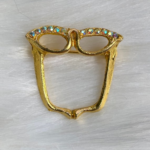 Vintage Gold Tone Rhinestone Cat Eye Glasses Broo… - image 2