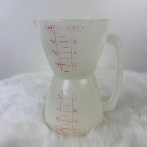 Vintage Tupperware Double Measuring Cup 8 oz Wet/Dry 2 Sided