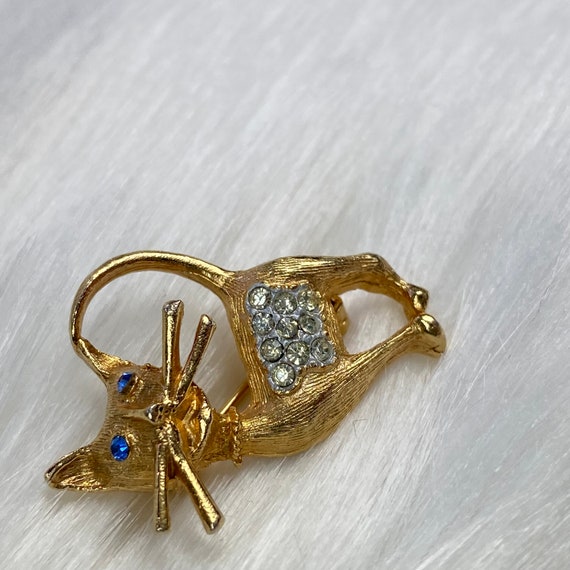 Vintage Gold Tone Cat Brooch with Rhinestones - image 4