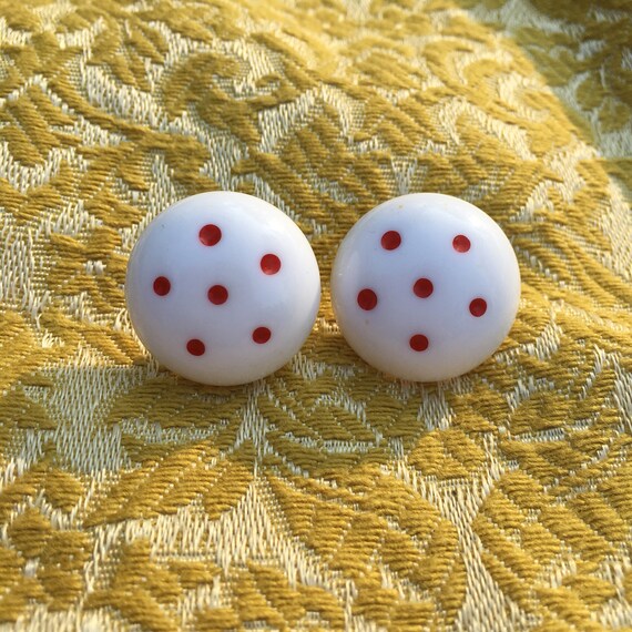 Vintage 80s white w/ red polkadot button earrings - image 2