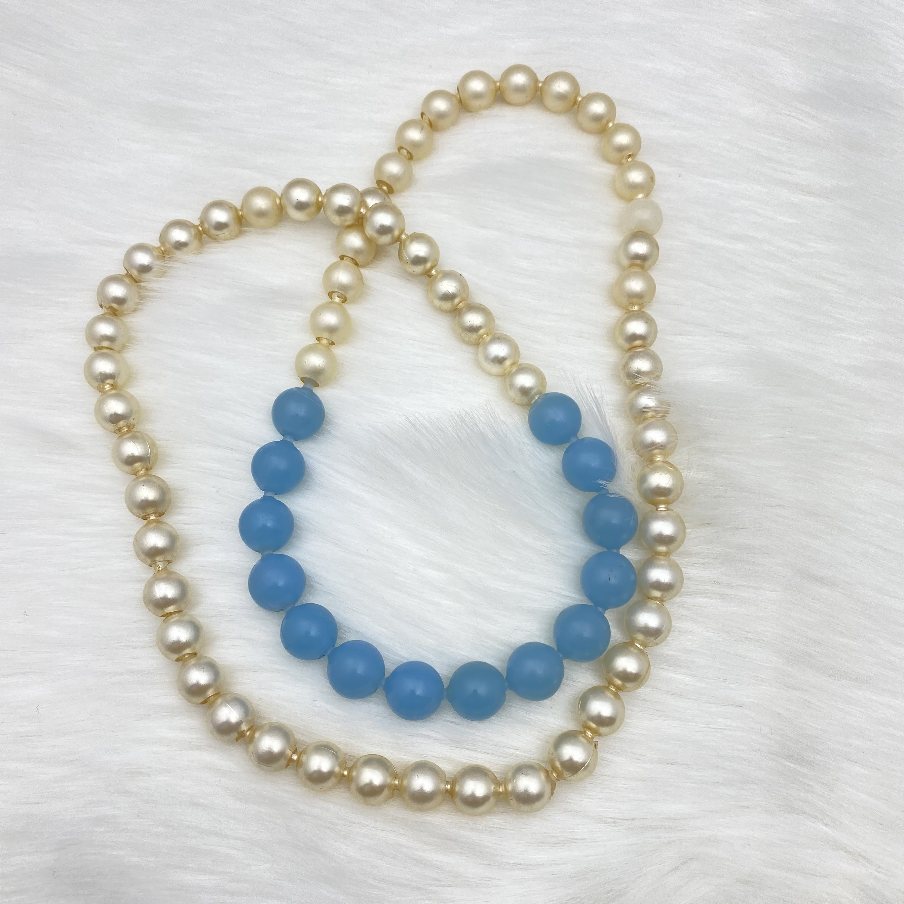 Vintage Pop Bead Necklace 32.5 Blue 