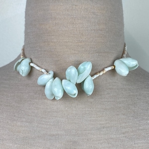 Vintage Pale Blue Shell & White Shell Beaded Necklace 16&quot;
