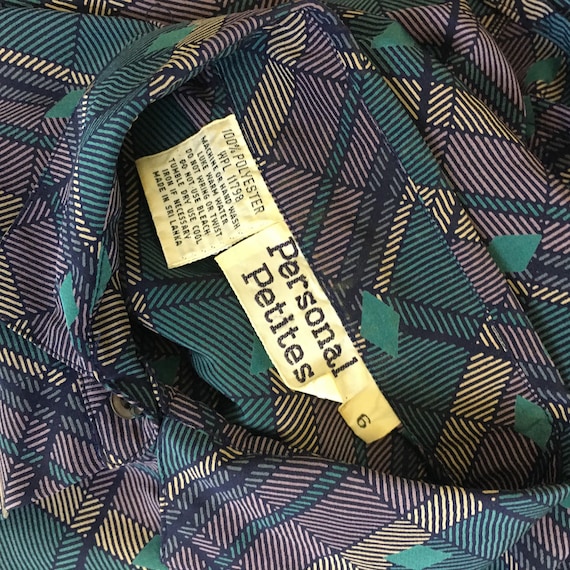 Tan Geometric Secretary Chic Vintage Personal Petites Polyester Button Down Blouse Size 6 Purple Teal