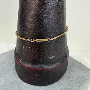Vintage Gold Tone Station Bracelet 6.5&quot;