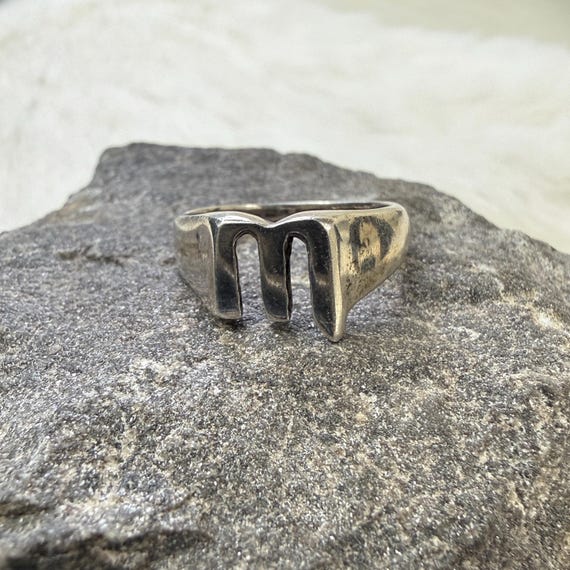 Sterling Silver M Initial Statement Ring 7.25 - image 7