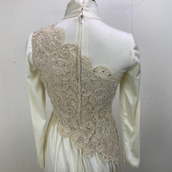 Vintage 70s Sylvia's Lawrence Ivory & Taupe Lace … - image 6