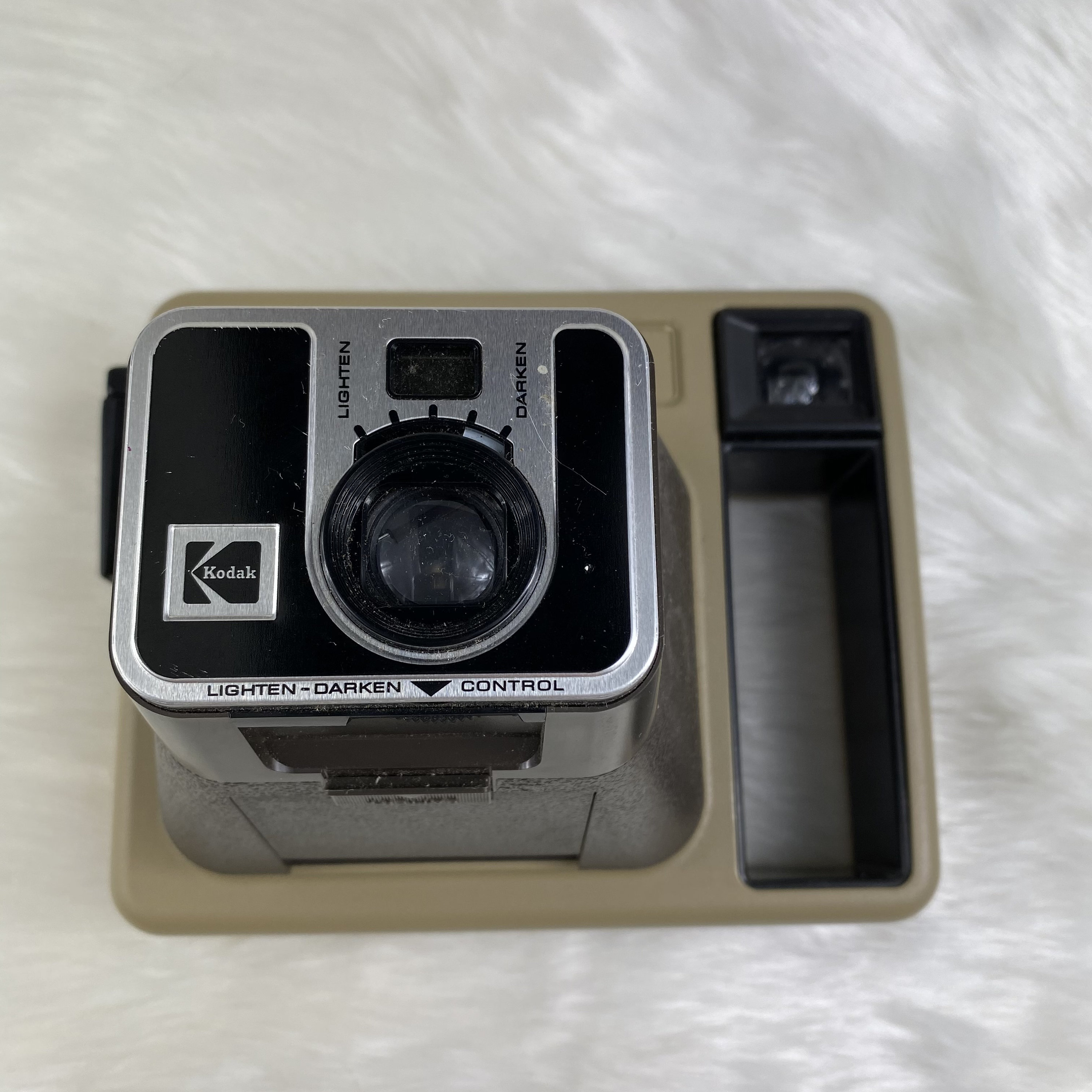 Kodak Pleaser II Kodamatic Camera HS144-10 instant color