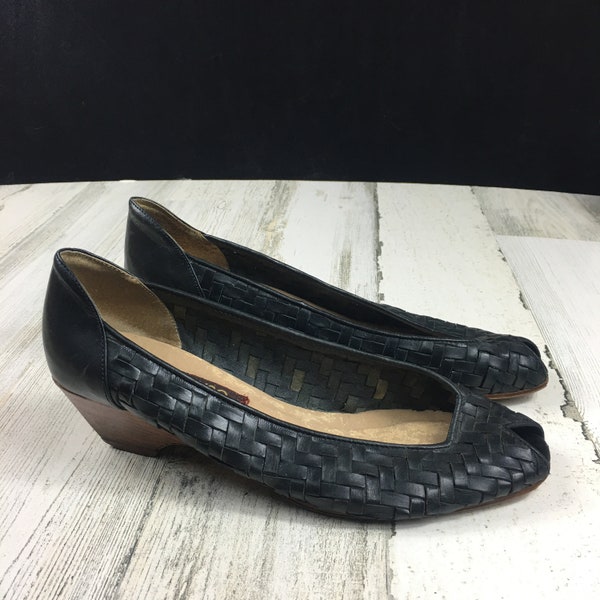 Vintage 70s 80s Bandolino Leather Woven Shoes / Free Shipping