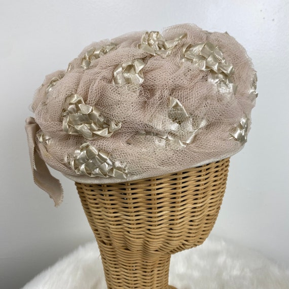 Vintage Beige Tulle Hat w/ Bow Union Made USA - image 2