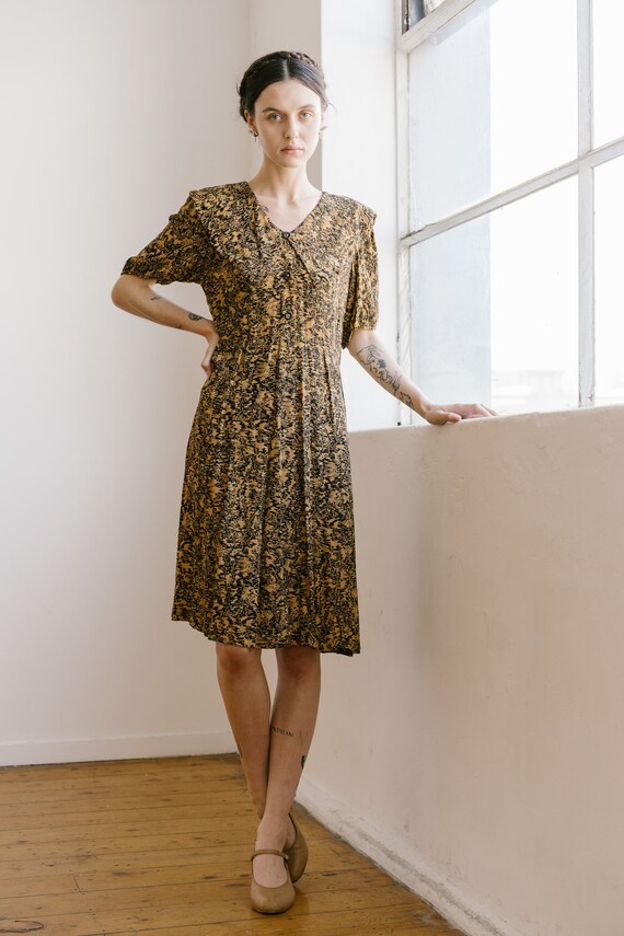 1940s wartime Australian printed rayon day dress … - image 3