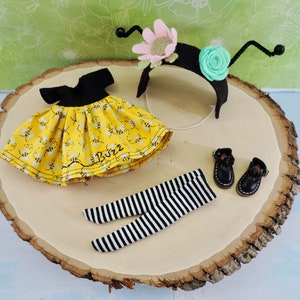 Custom Blythe Bubble Bee Outfit, Blythe Shoes, Blythe Clothes, Blythe Socks, Blythe Hat, BeBe Blythe, Blythe Dolls, Clothing